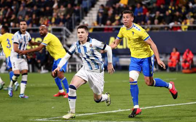 关于阿拉维斯主场不敌皇家社会,球队经历逆转的信息 关于阿拉维斯主场不敌皇家社会,球队经历逆转的信息