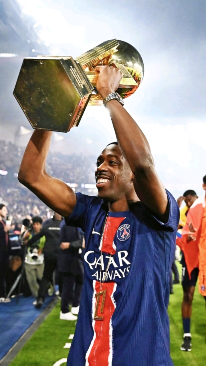 包含法甲联赛风头正劲，吸引大批球迷关注的词条